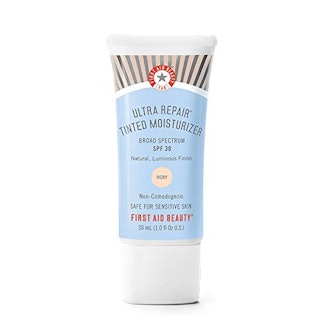 First Aid Beauty Ultra Repair Tinted Moisturizer