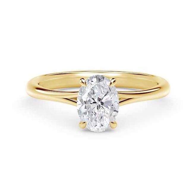 Icon Setting Oval Engagement Ring with Diamond Basket