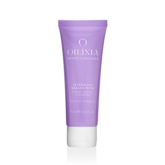 Oilixia’s Australian Gummy Facial Cleanser