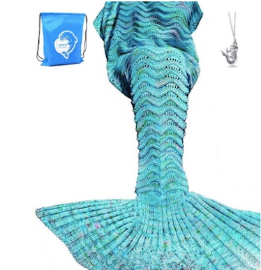 LAGHCAT Mermaid Tail Blanket 
