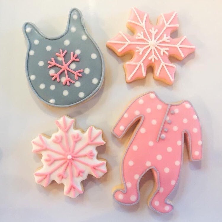 13 Winter Baby Shower Ideas That Are So Magical