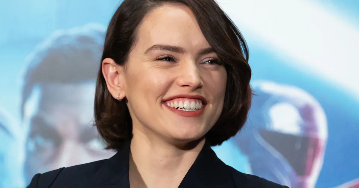 Daisy Ridley's Hair At 'Star Wars: The Rise Of Skywalker' Tokyo Promo ...