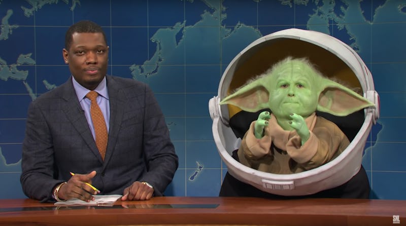 Baby Yoda Appeared On Snl In A Sketch That Pits Him Against Baby Groot Baby Yoda Appeared On Snl In A Sketch That Pits Him Against Baby Groot
