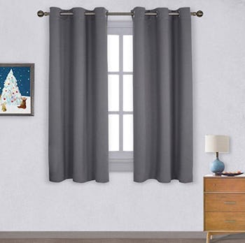 NICETOWN Thermal Insulated Grommet Blackout Curtains