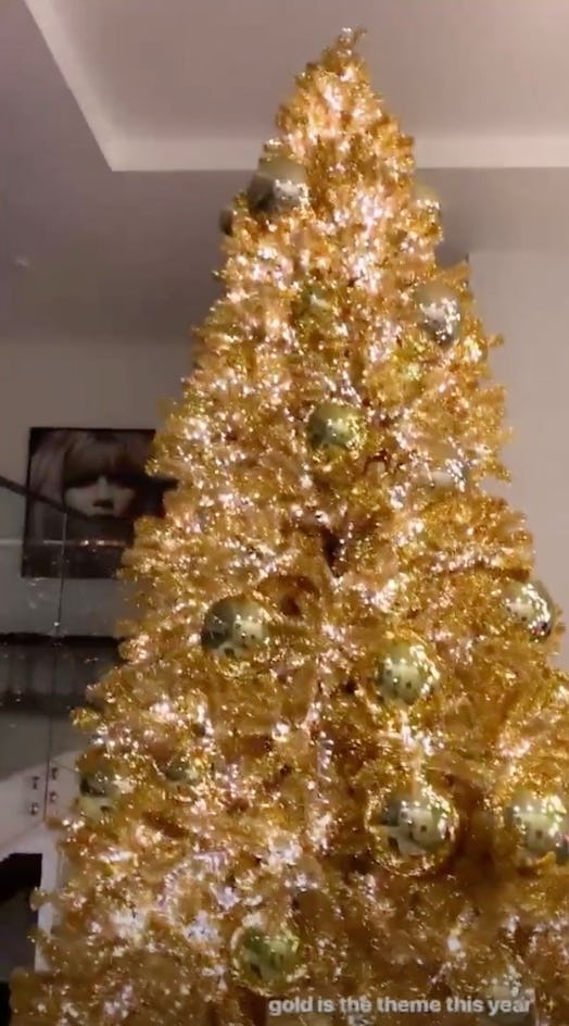 Photos Of Kardashian Christmas Decorations To Inspire Your Holiday Party