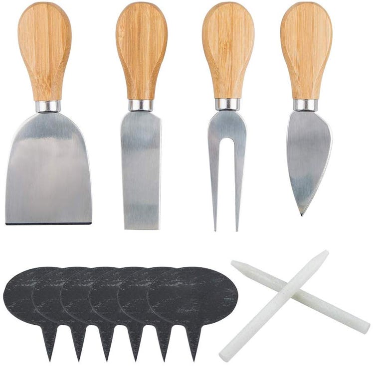 findTop Cheese Knives With Markers and Soapstone Chalks (Set of 12)