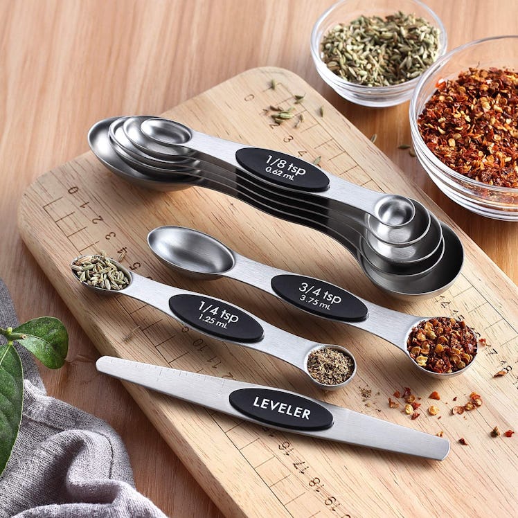 Spring Chef Magnetic Measuring Spoons Set