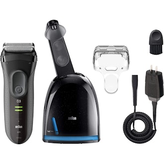 Braun Electric Foil Shaver with Clean & Charge Station, Series 3
