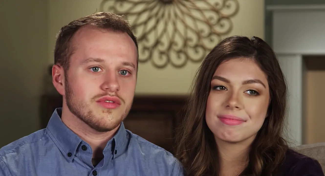 Lauren and Josiah Duggar shared a new photo of their adorable daughter, Bella, on Instagram.