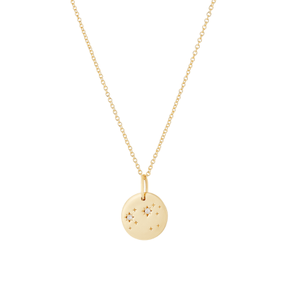 11 Everyday Fine Jewelry Pieces From Mejuri S Sale That You Don T Want To Miss The company offers rings, pendants, necklaces, earrings, and bracelets, as well as retails jewelry online. 11 everyday fine jewelry pieces from