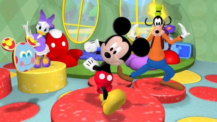 mickey mouse, goofy, and Donald duck doing the hot dog dance from mickey mouse clubhouse