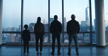 As quatro personalidades de Elliot Alderson - o seu eu mais novo, a sua mãe, o Mentor, e o Sr. Robot - ficar juntos em Mr. Robot