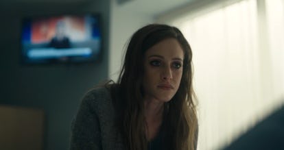 Carly Chaikin como Darlene no Sr. Robot