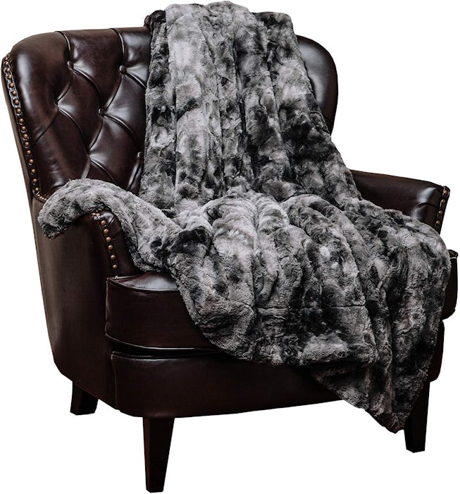 Chanasya Fuzzy Faux Fur Throw Blanket