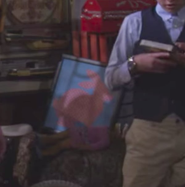 Framed bunny wallpaper on Fuller House