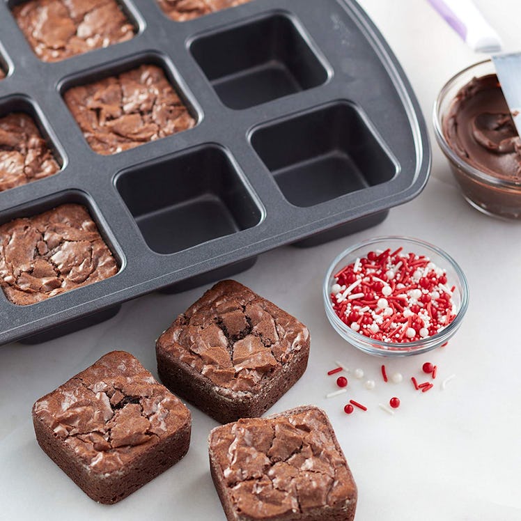 Wilton Brownie Bar Pan (12 Cavity)