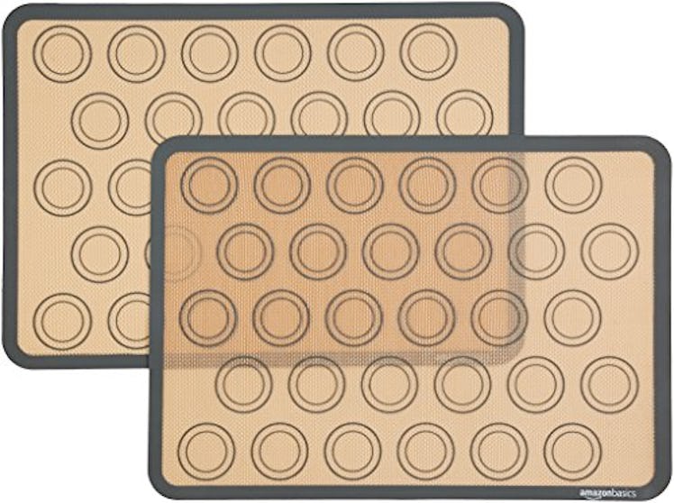 AmazonBasics Silicone Macaron Baking Mat (2-Pack)