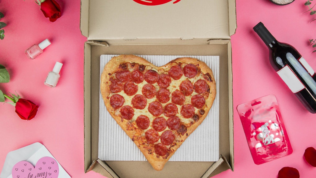 Pizza hut’s heart-shaped pizzas for valentine’s day are a cheesy Pizza Hut’s Heart-Shaped Pizzas For Valentine’s Day Are A Cheesy