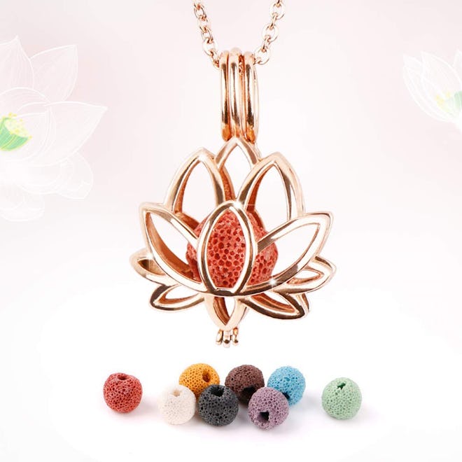 Maromalife Aromatherapy Lotus Necklace