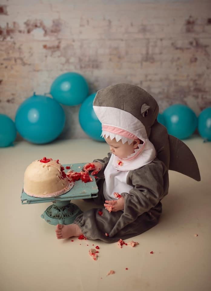 This Baby Shark Cake Smash Is Equal Parts Sweet Scary For