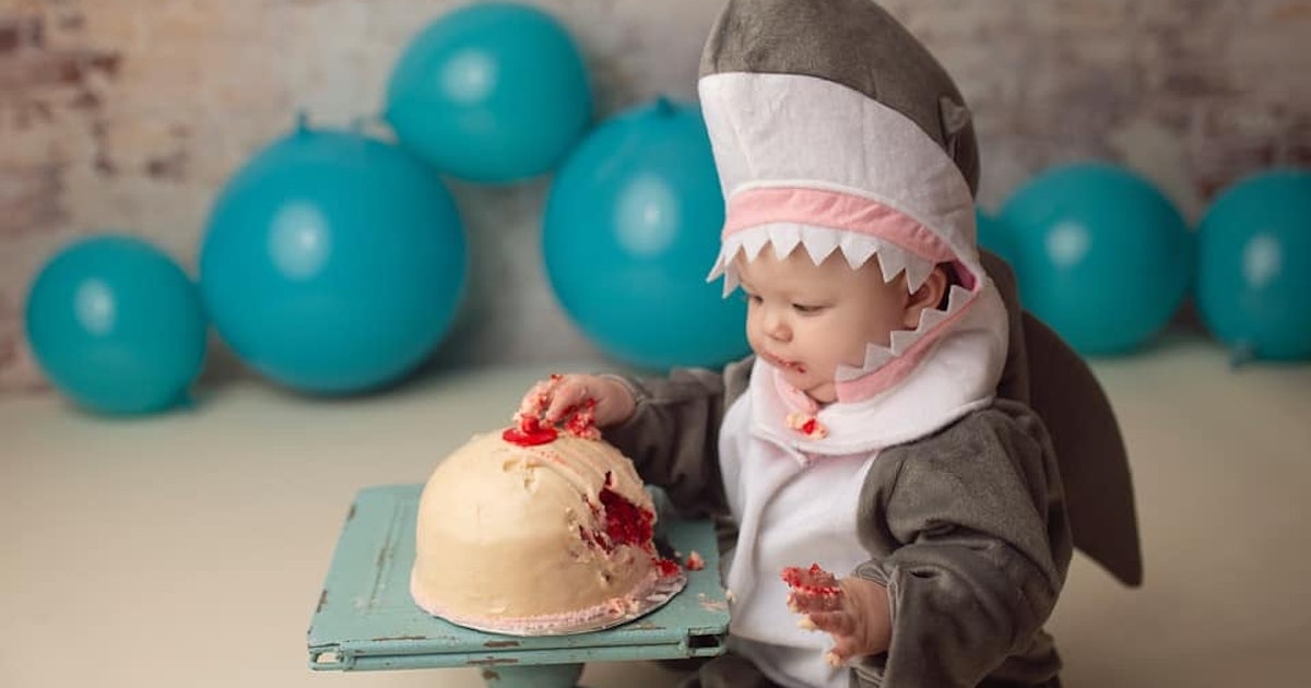 This Baby Shark Cake Smash Is Equal Parts Sweet Scary For