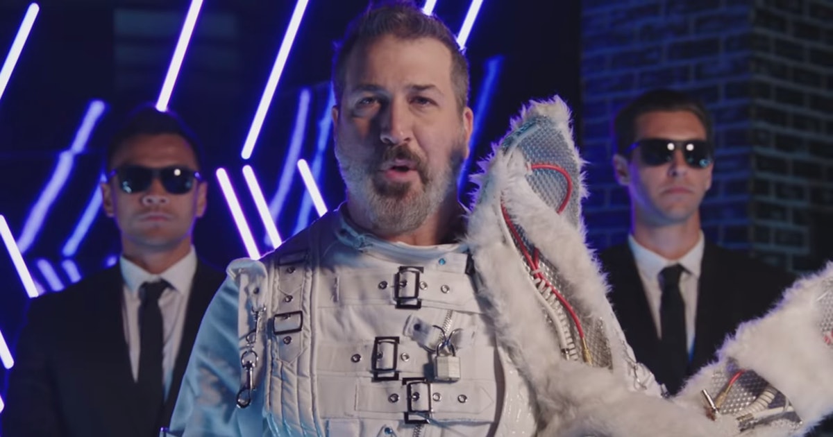 The Masked Singer' Star Joey Fatone Revealed Which Recognized Him As The