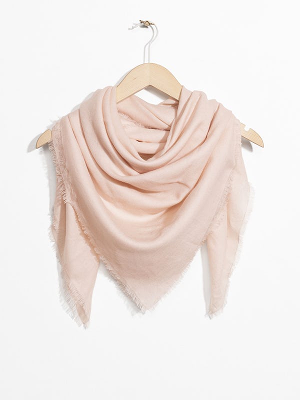 Meghan Markle's Beige Scarf Is The $68 Basic Your Closet Is