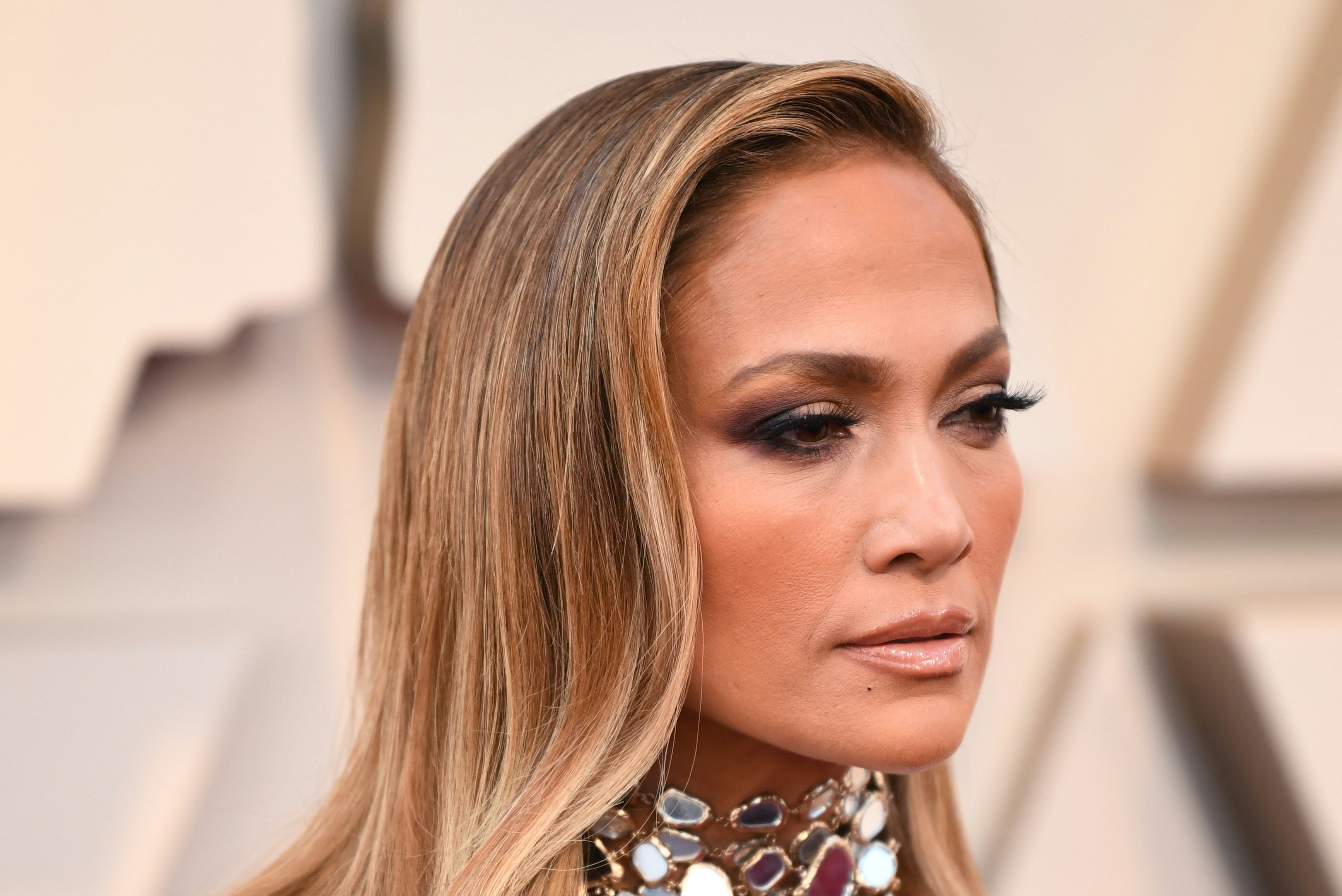 jennifer lopez 2019 oscar dress