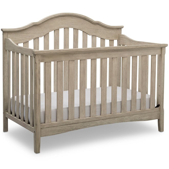 Delta Farmhouse 4-1 Convertible Crib