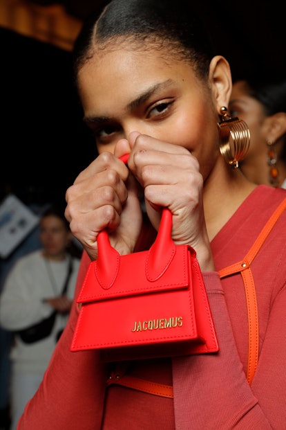 I BOUGHT THE WORLD'S SMALLEST HANDBAG!!! NEED THERAPY ASAP! JACQUEMUS 