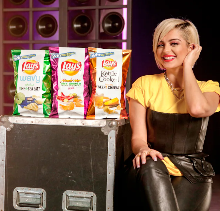 Lays Raper These Lay's