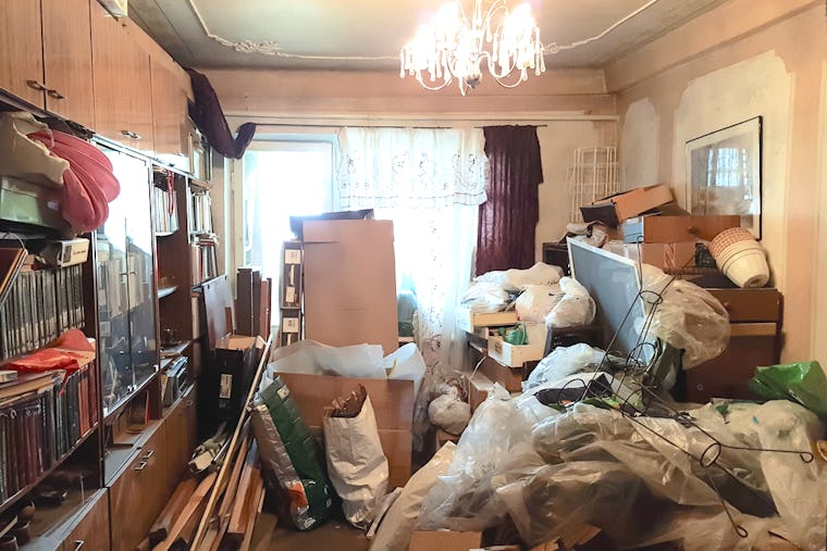 How Clutter Affects Your Mental Health, According To Science