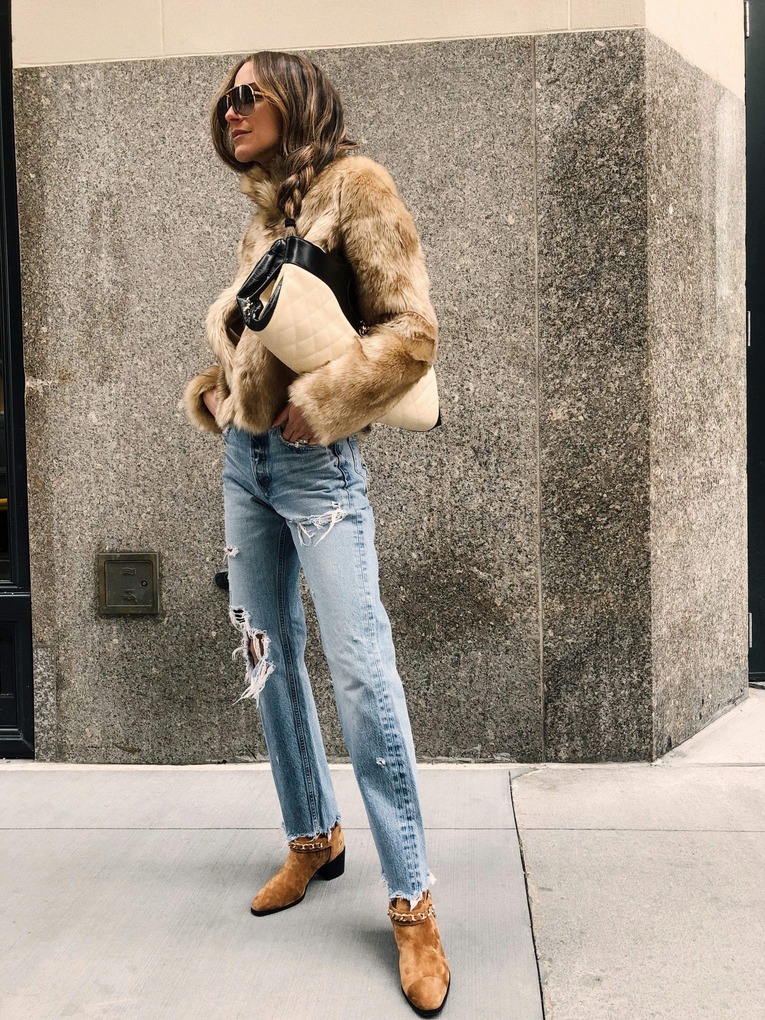 something navy pumps