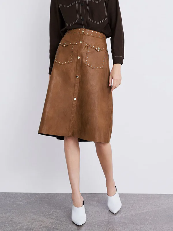 Queen Letizia's Brown Suede Skirt Is A Winter Staple