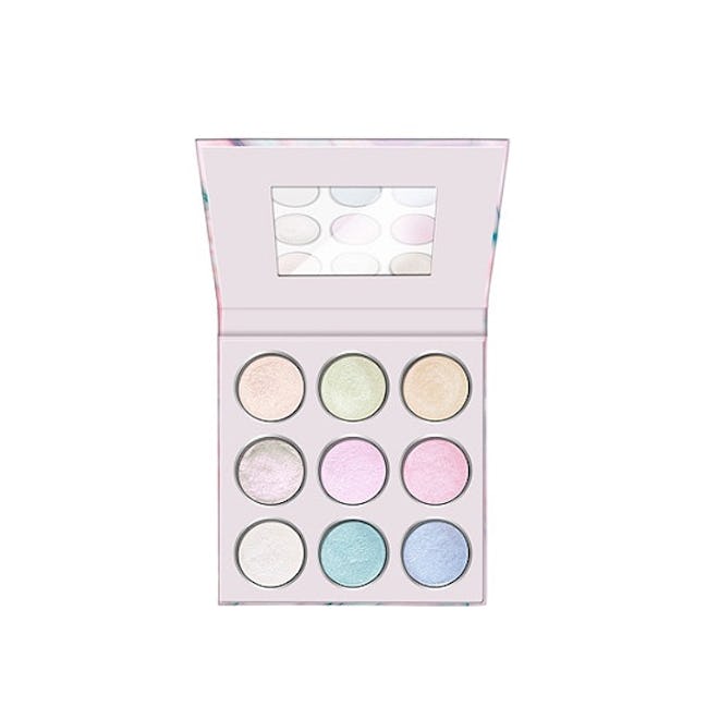 Essence Never Give Up Your Daydream Eyeshadow Palette