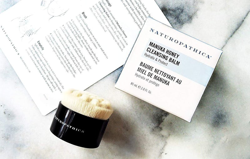 Manuka Honey Benefits Your Hair Skin And So Much More Here are somestrong benefits of honey for hair. manuka honey benefits your hair skin