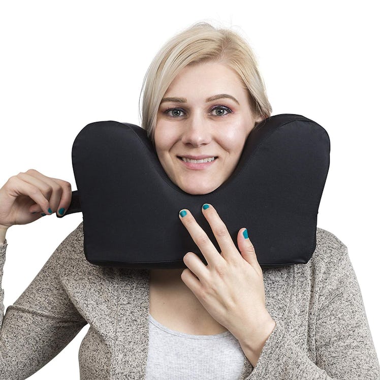 Knidos Travel Pillow