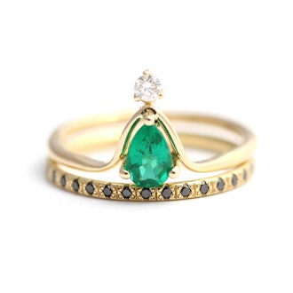 Artemer Pear Emerald Wedding Set