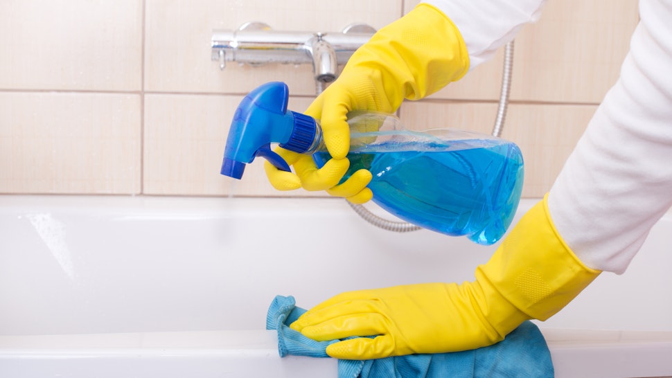 The 3 Best Shower Cleaners For Hard Water