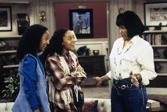 Tamera Mowry, Tempestt Bledsoe, and Tia Mowry in a "Sister, Sister" scene