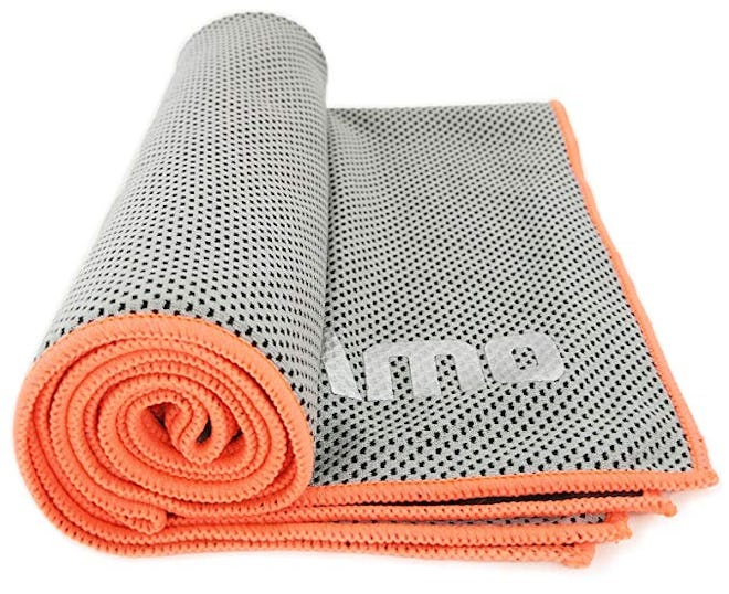 These cooling gym towels feel refreshingly cool and are ultra-absorbent.