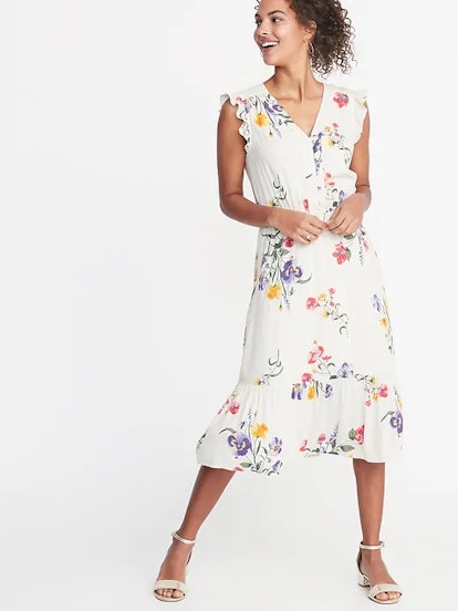 Old Navy S Spring 2019 Collection Is On Sale Right Now Along