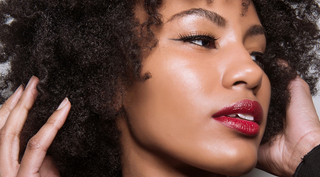 10 Fixes For Frizzy Hair That Actually Work