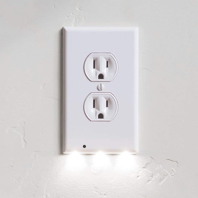 SnapPower Guidelight Outlet Plate