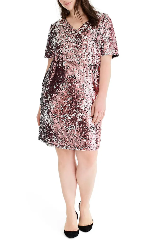 aidy bryant sequin dress Aidy Bryant's Plus-Size Shrill Looks are Mostly Custom