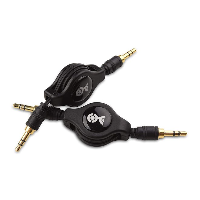 Cable Matters Retractable Audio Cable