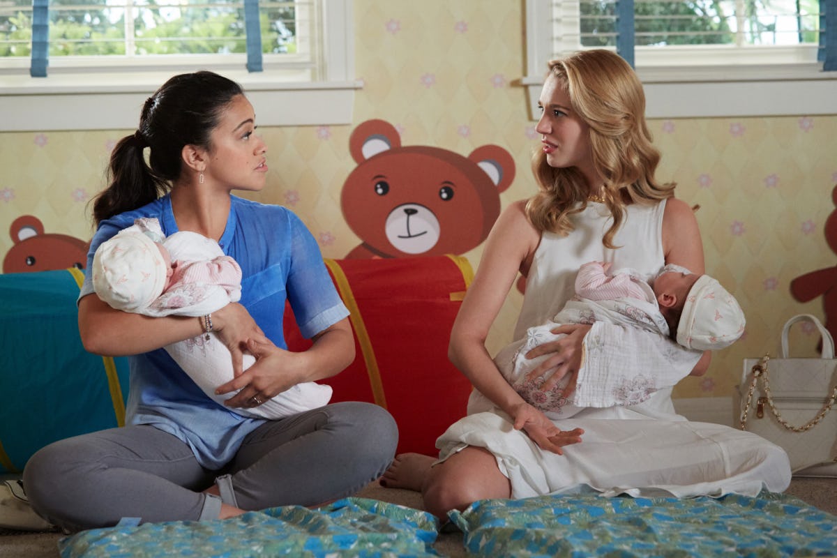 16 Jane & Petra Moments From 'Jane The Virgin' That Would Warm Even Sin Rostro's Heart