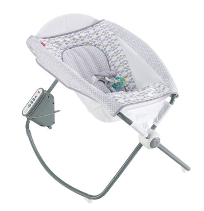 Fisher-Price Deluxe Newborn Auto Rock 'n Play Sleeper with Smart Connect