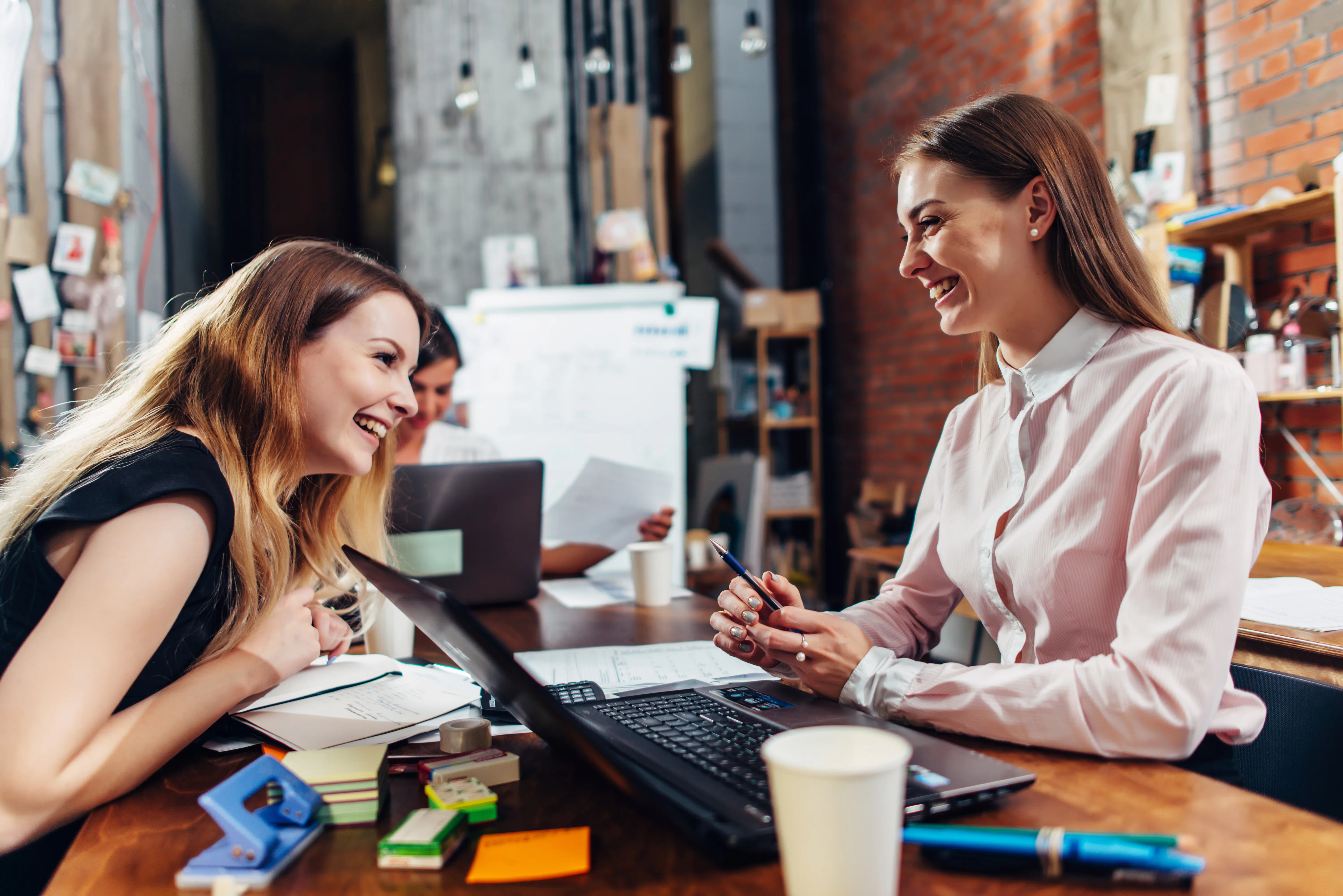 When Your Work Friends Are Your Best Friends, You Experience These 8 Things