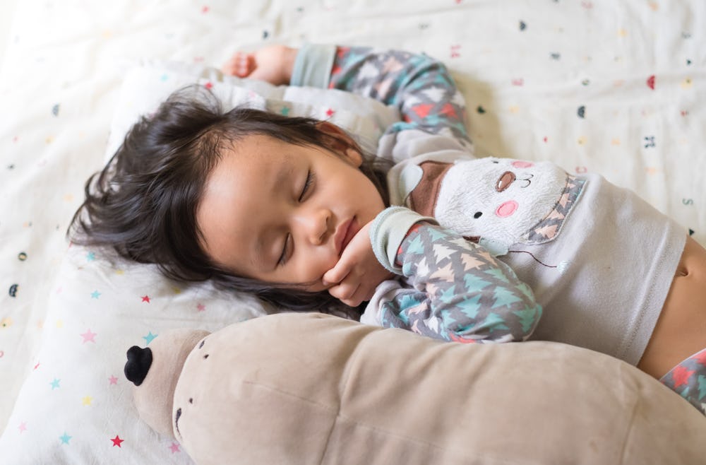 6 Signs Your Toddler Is Ready For A Big Kid Bed